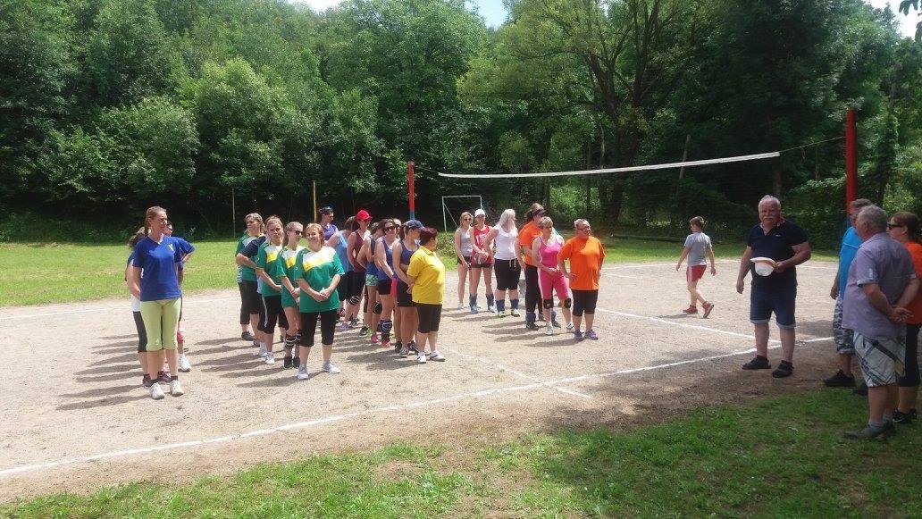 Fotogaléria Ženský volejbalový turnaj - O pohár starostu obce 5.7.2017 (9) Ženský volejbalový turnaj - O pohár starostu obce 5.7.2017